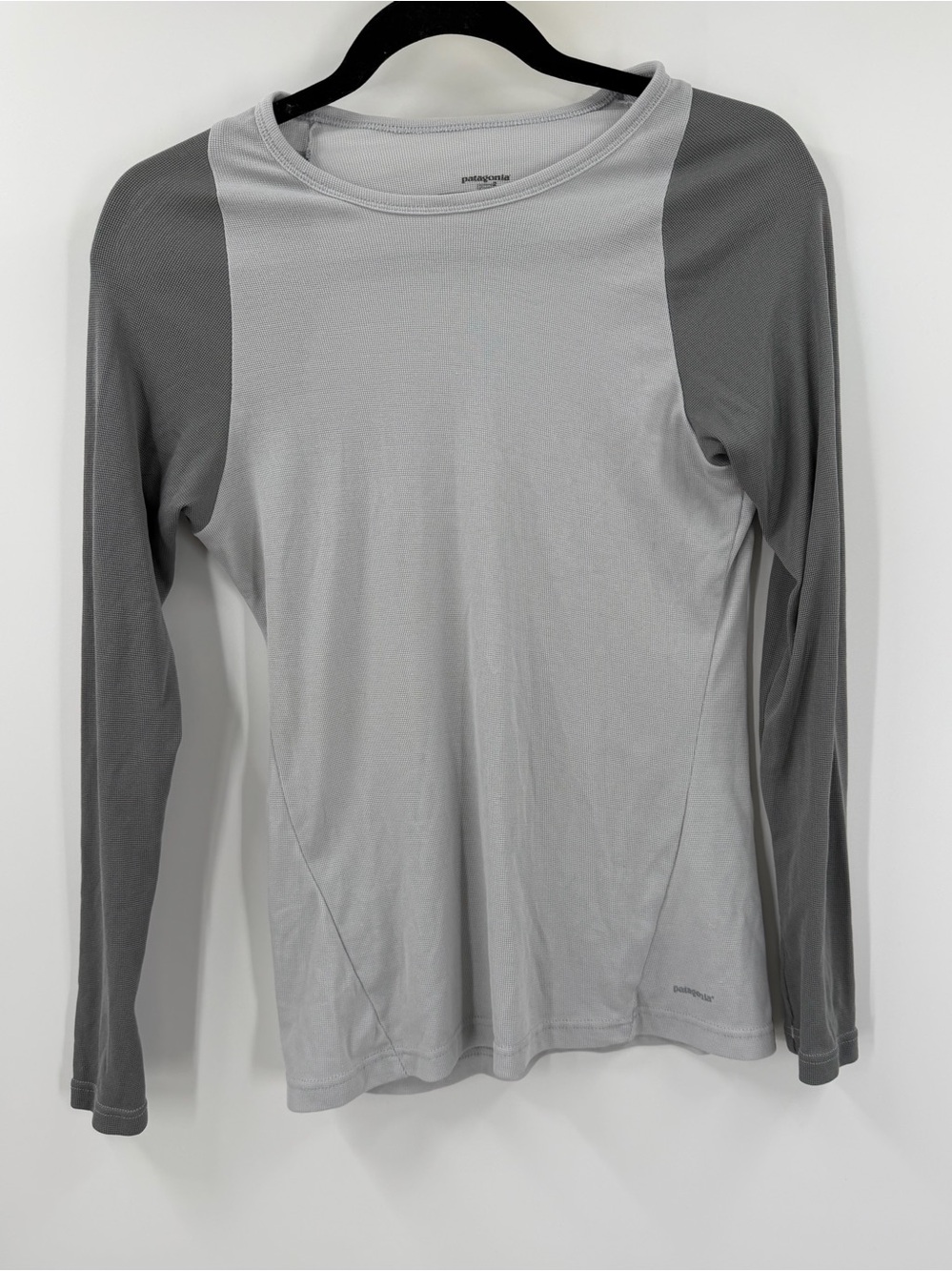 Patagonia Capilene 2 Lightweight Two-Toned Baselayer Top Women’s Size S